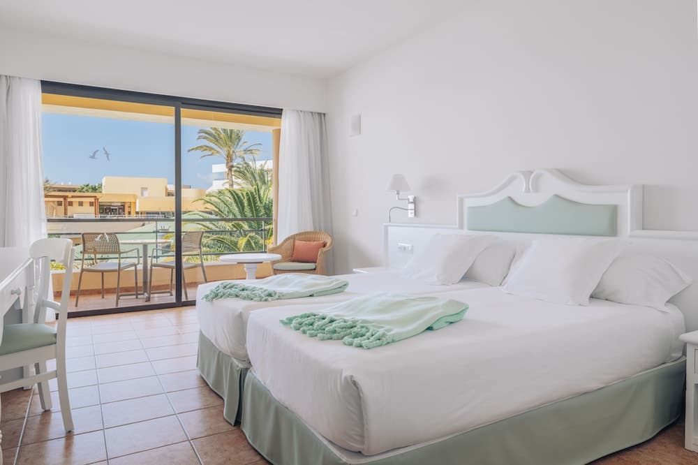 Iberostar Waves Playa Gaviotas -All Inclusive