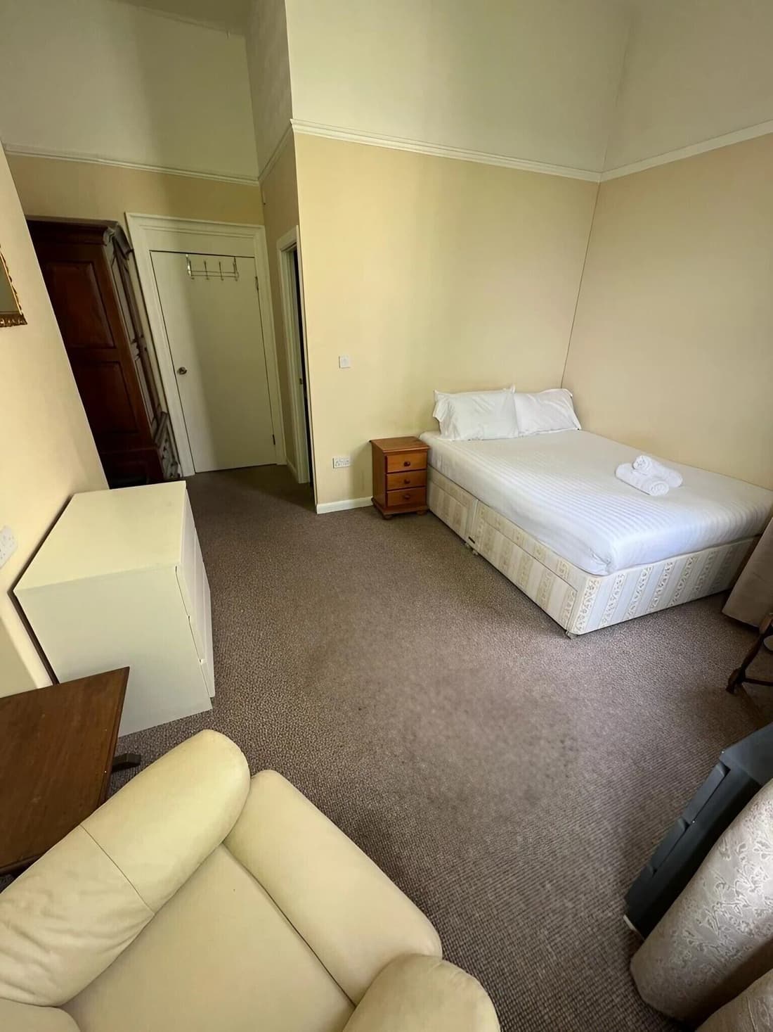 Crofton House Hotel