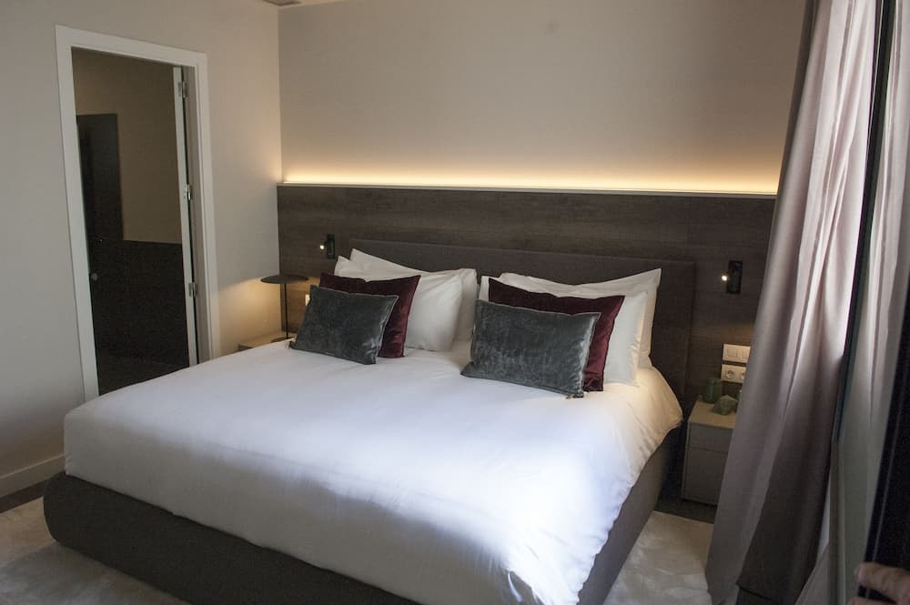 Casagrand Luxury Apartments Barcelona