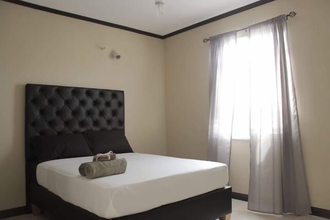 Kingston Apartment at Tres Vista