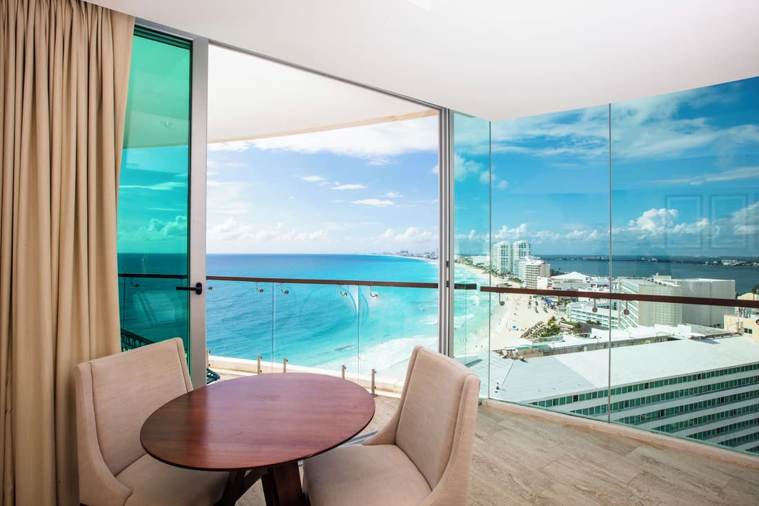 Altitude at Krystal Grand Cancun - All inclusive