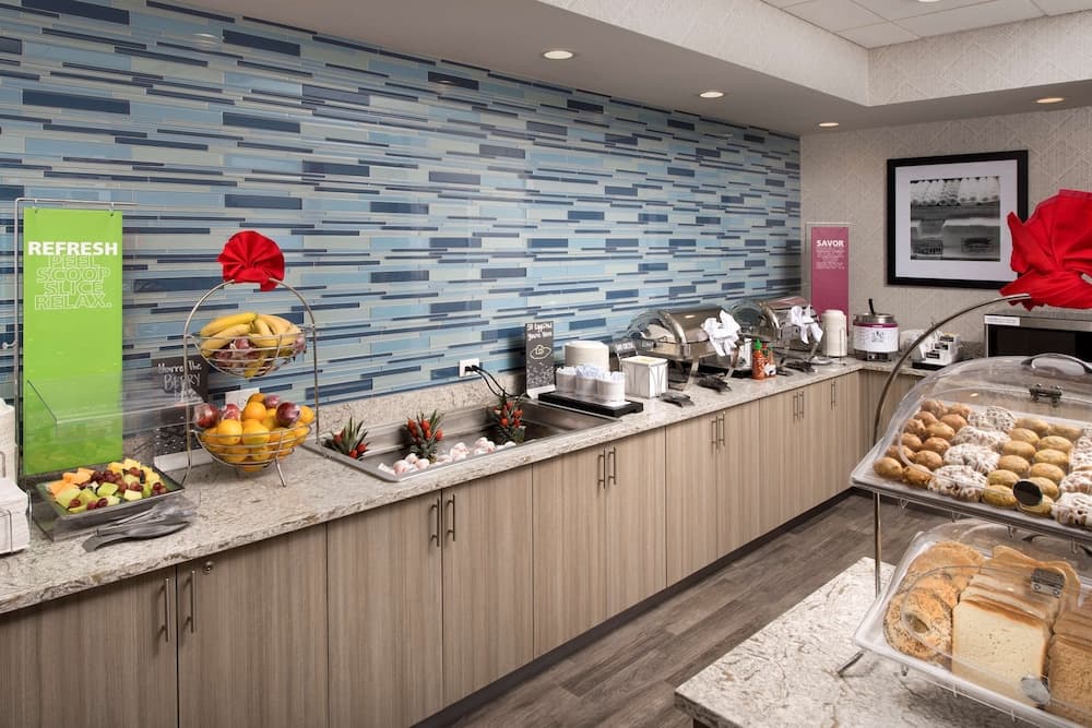 Hampton Inn Miami - Airport East, FL