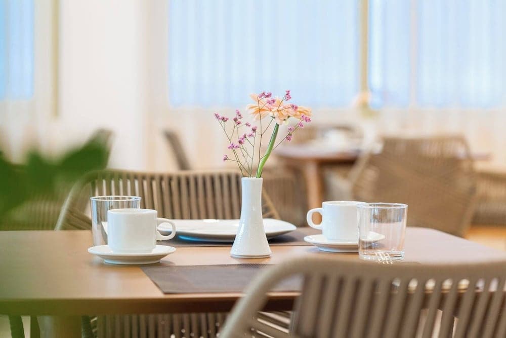Zephyros Hotel