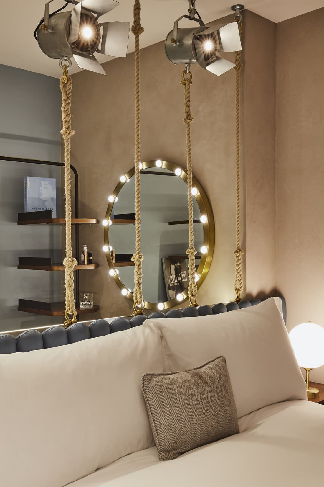Hotel Indigo London - 1 Leicester Square by IHG