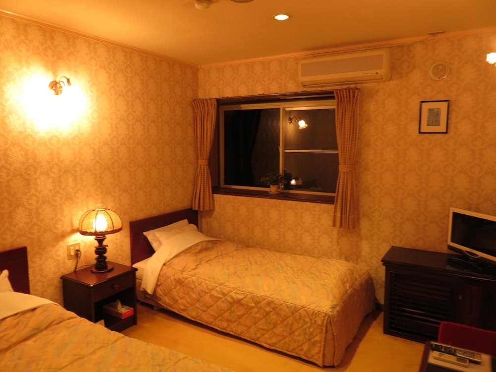 Japan Nikko Pension L'escale