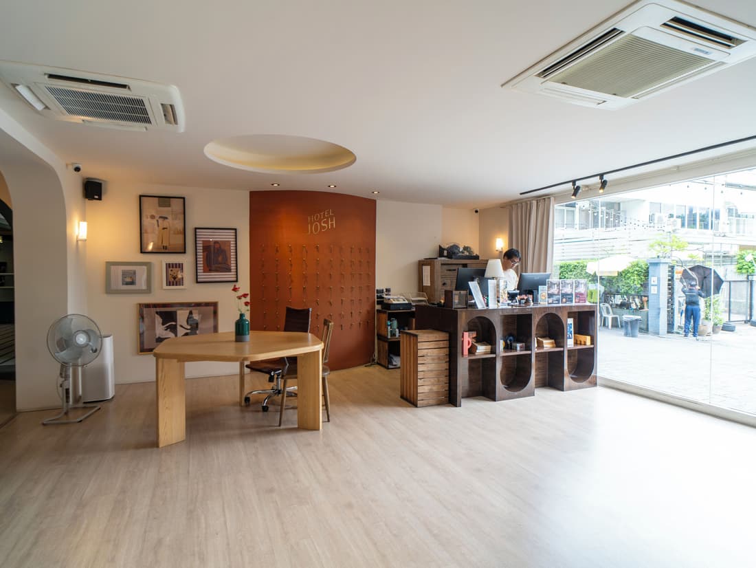Josh Hotel