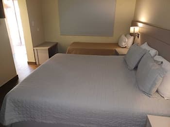 Pirayu Hotel & Resort