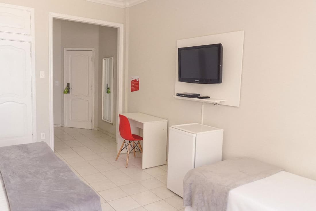 CLH SUITES Copacabana Domingos Ferreira