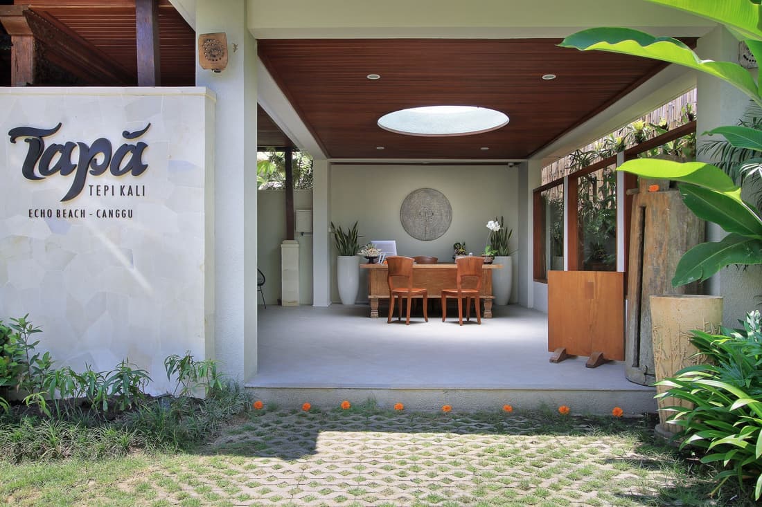 Tapa Tepi Kali Canggu by Pramana