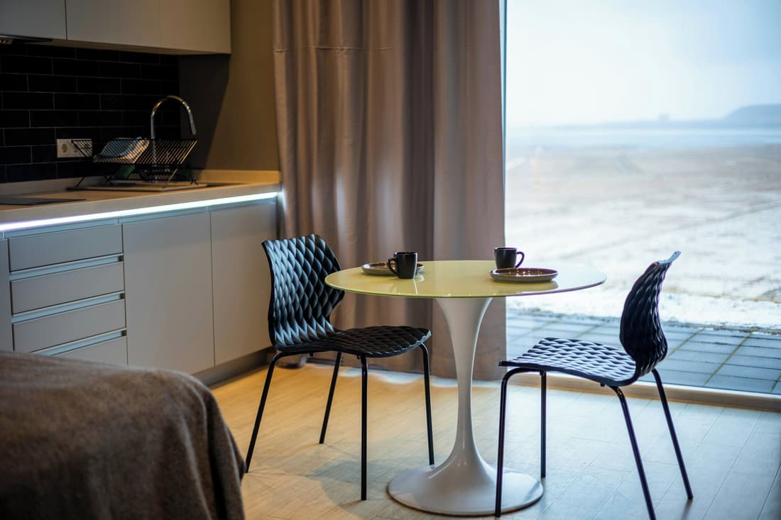 Black Beach Suites