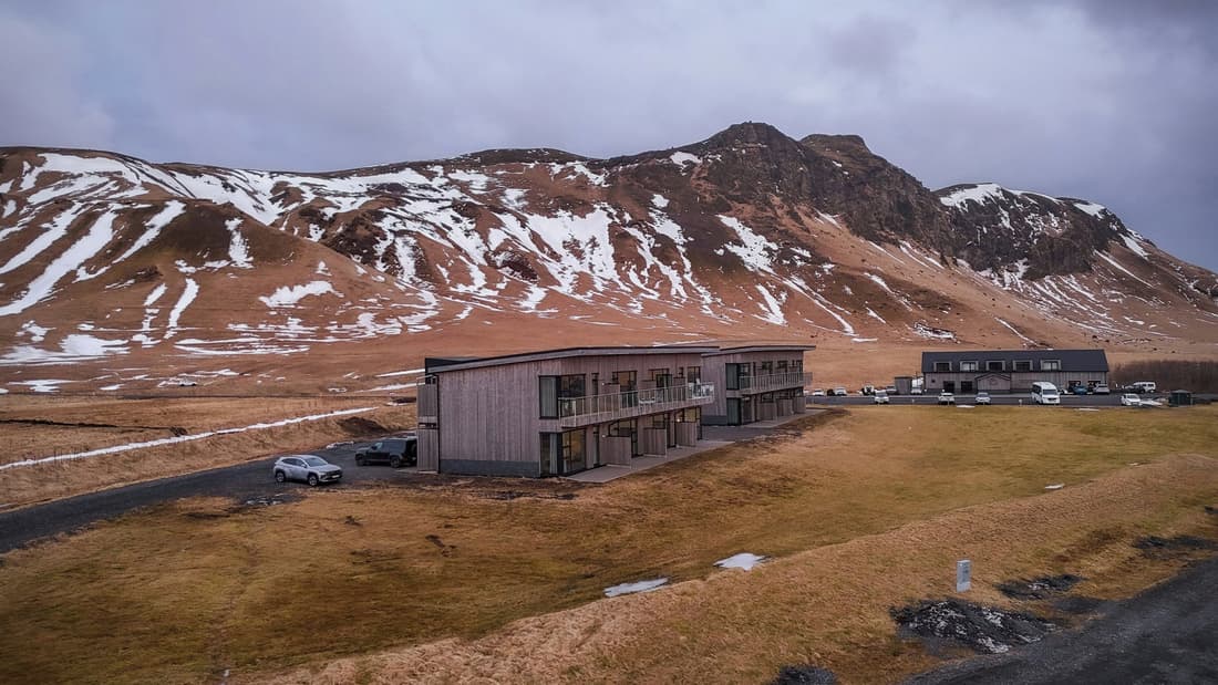 Black Beach Suites