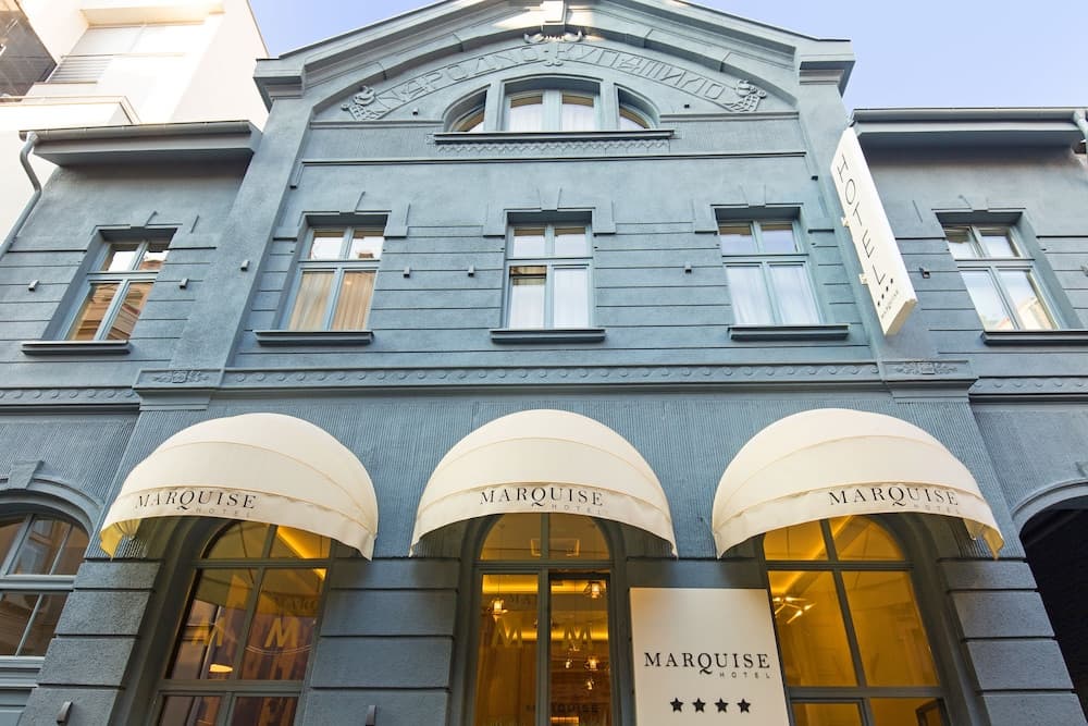 Marquise Hotel