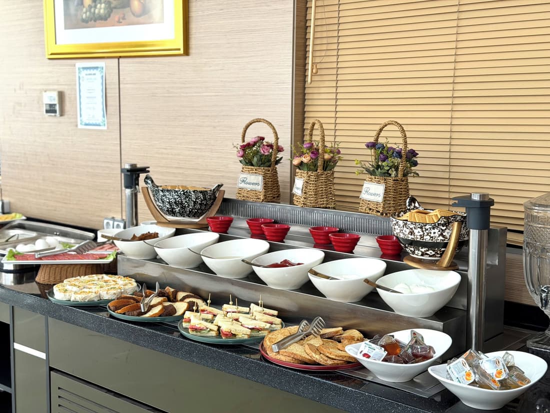 West Shine Hotel