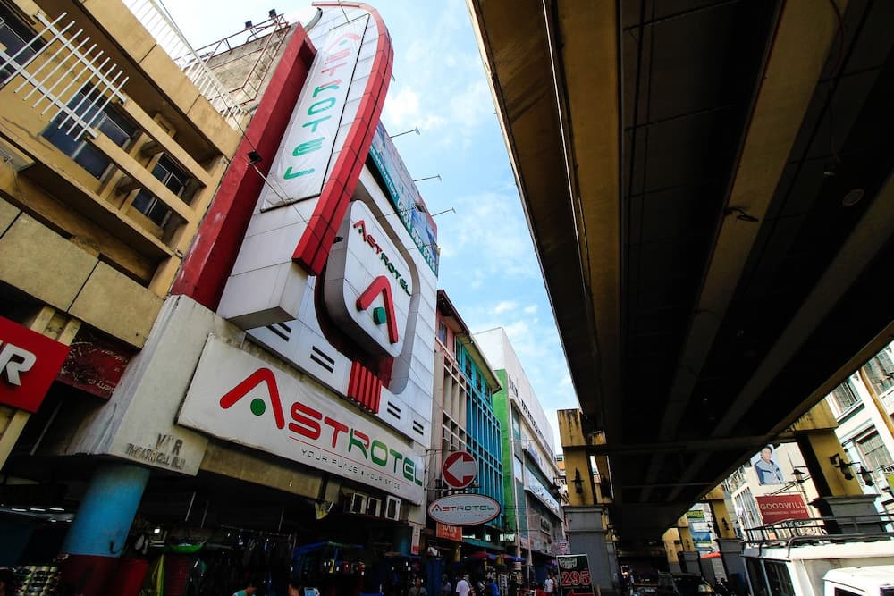 Astrotel Avenida