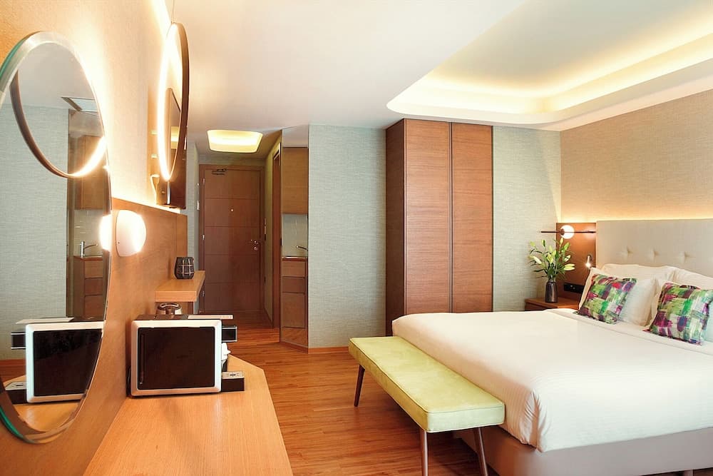 Zeus Essence Wyndham Athens Residence