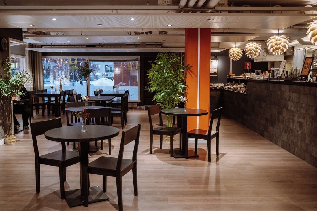 Golden Circle Suites