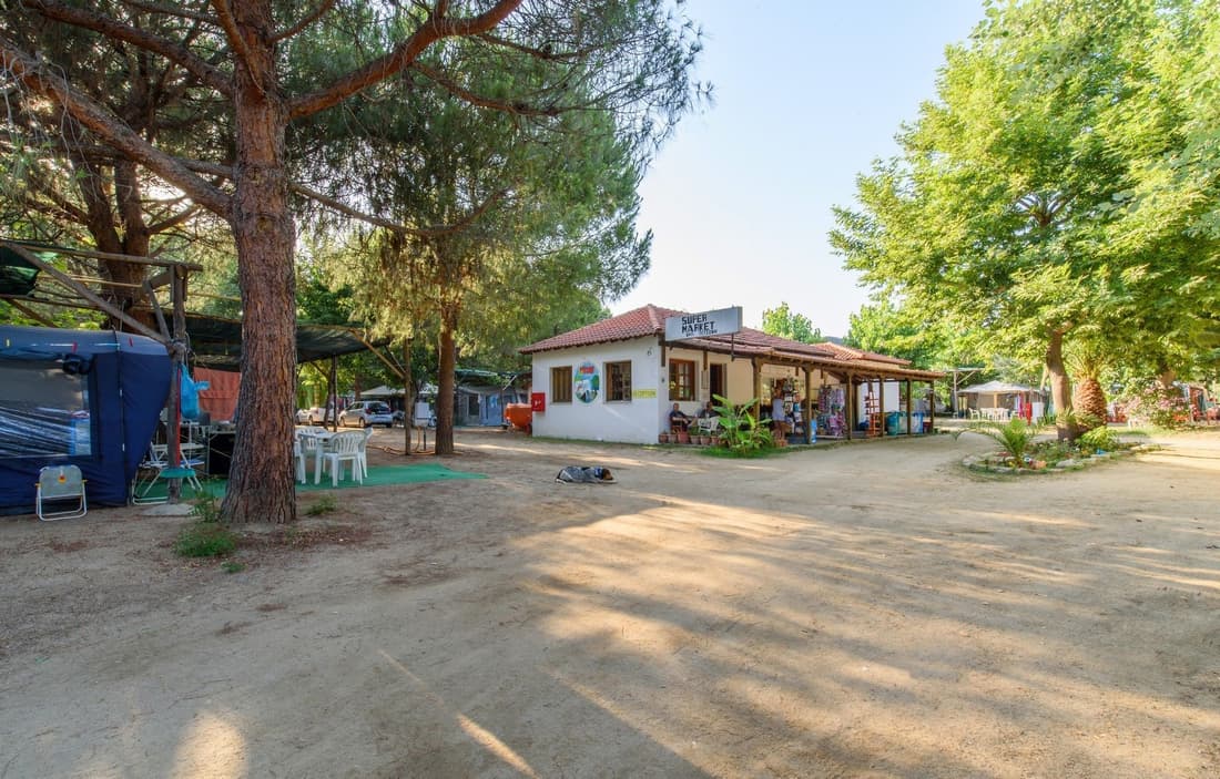 Camping  Pitsoni