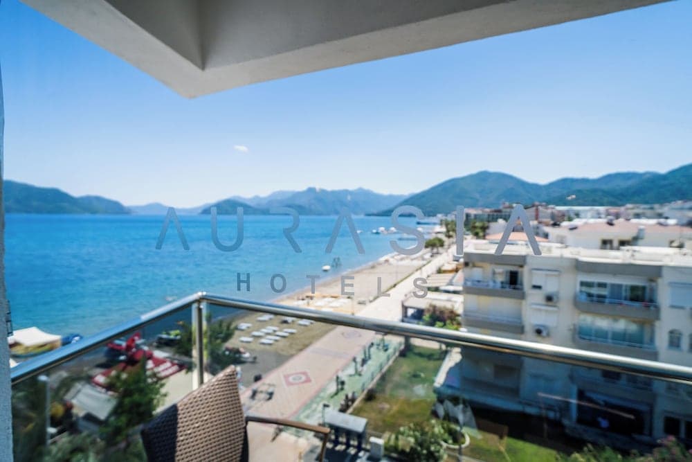 Aurasia Beach Hotel