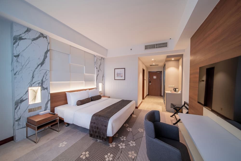 St. Giles Boulevard Hotel