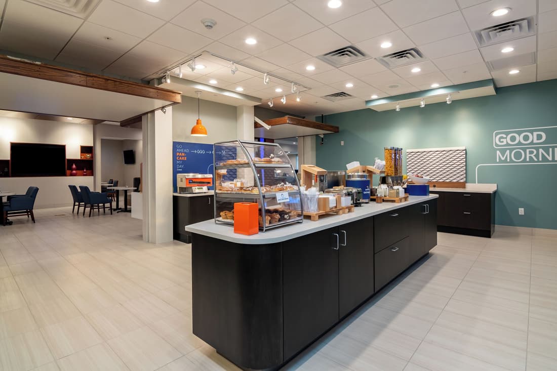 Holiday Inn Express & Suites Orlando - Lake Buena Vista by IHG