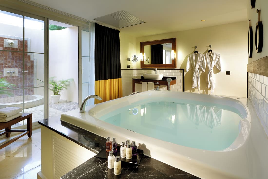 Grand Palladium Lady Hamilton Resort & Spa All Inclusive