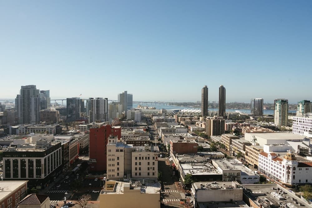 Alma San Diego Downtown, a Tribute Portfolio Hotel