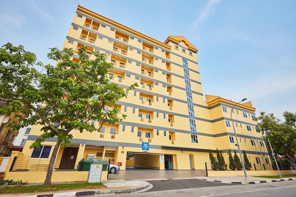 ibis budget Singapore Crystal