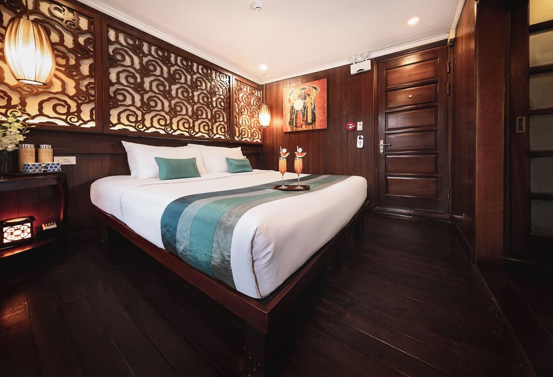 Bhaya Halong Cruises