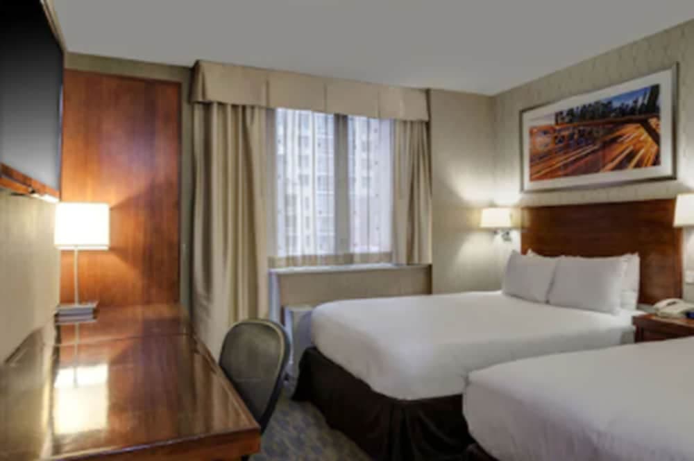 voco Times Square South New York, an IHG Hotel
