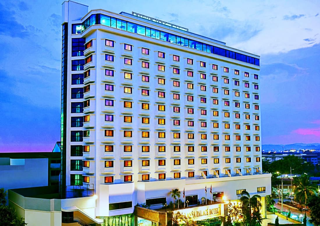 Lanna Palace 2004 Hotel