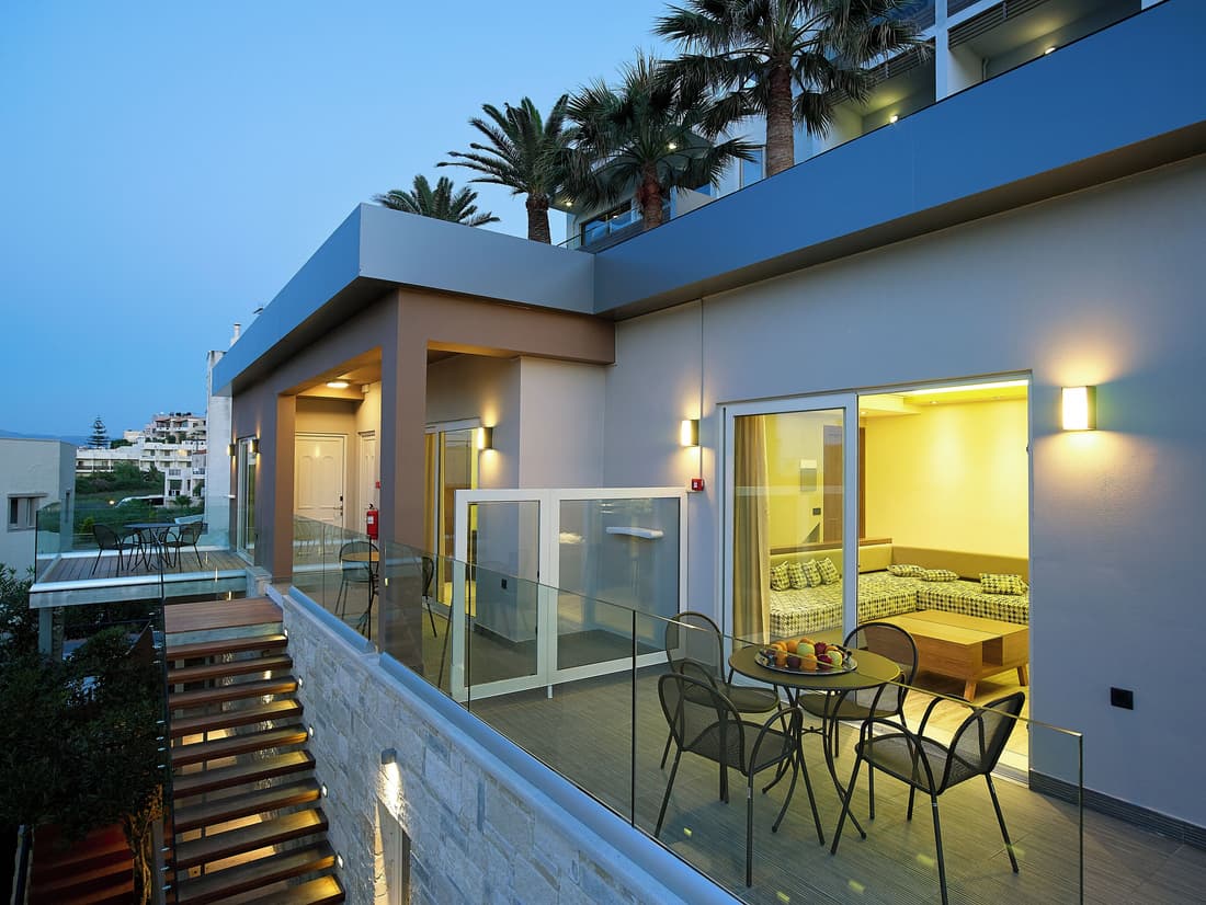 Elotis Suites