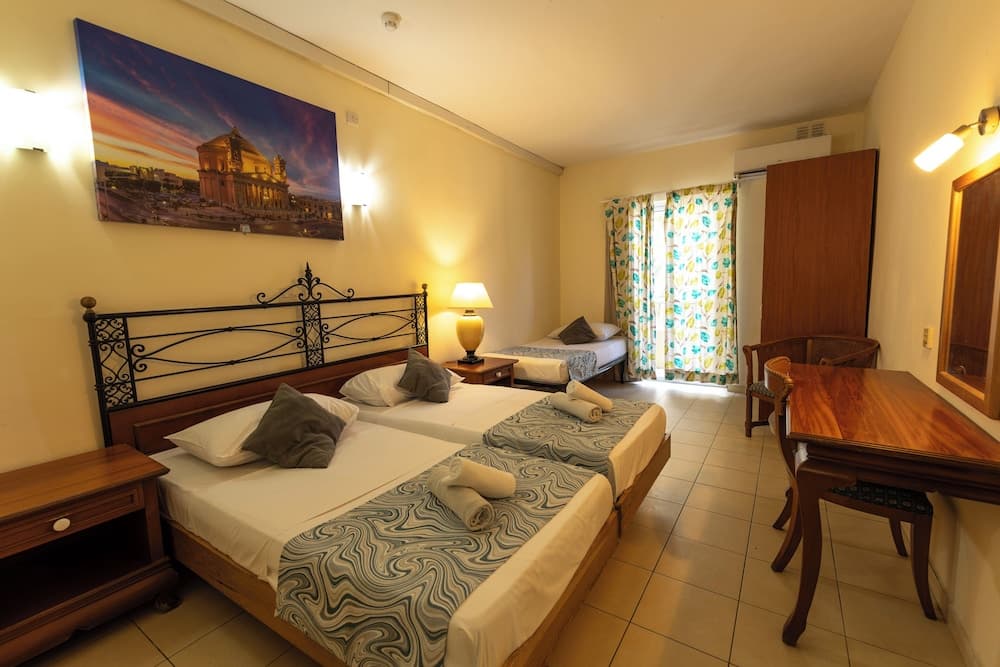 Qawra Point Holiday Complex