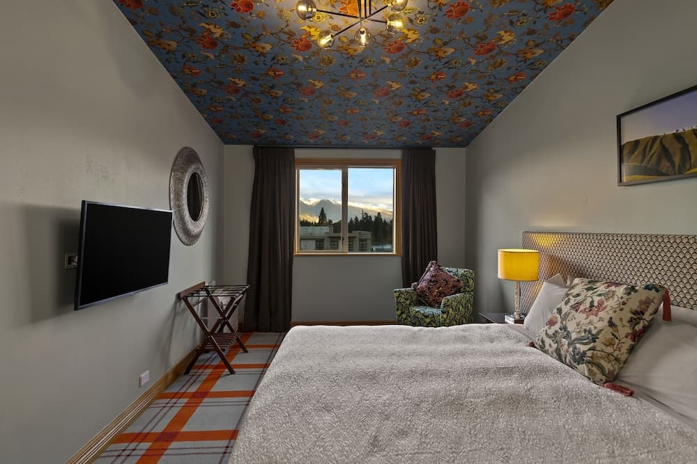 The Dairy Hotel Queenstown, A Naumi Chapter