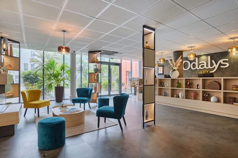 Appart'hôtel Odalys City - Bioparc Lyon Est