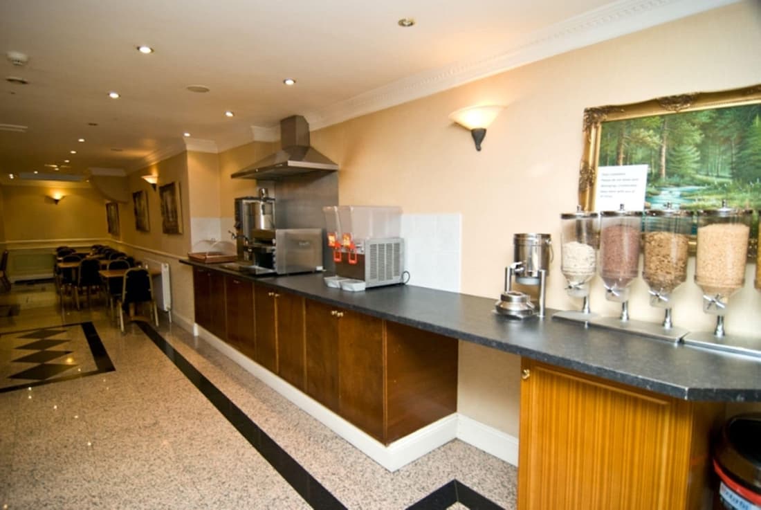 Alexandra Hotel