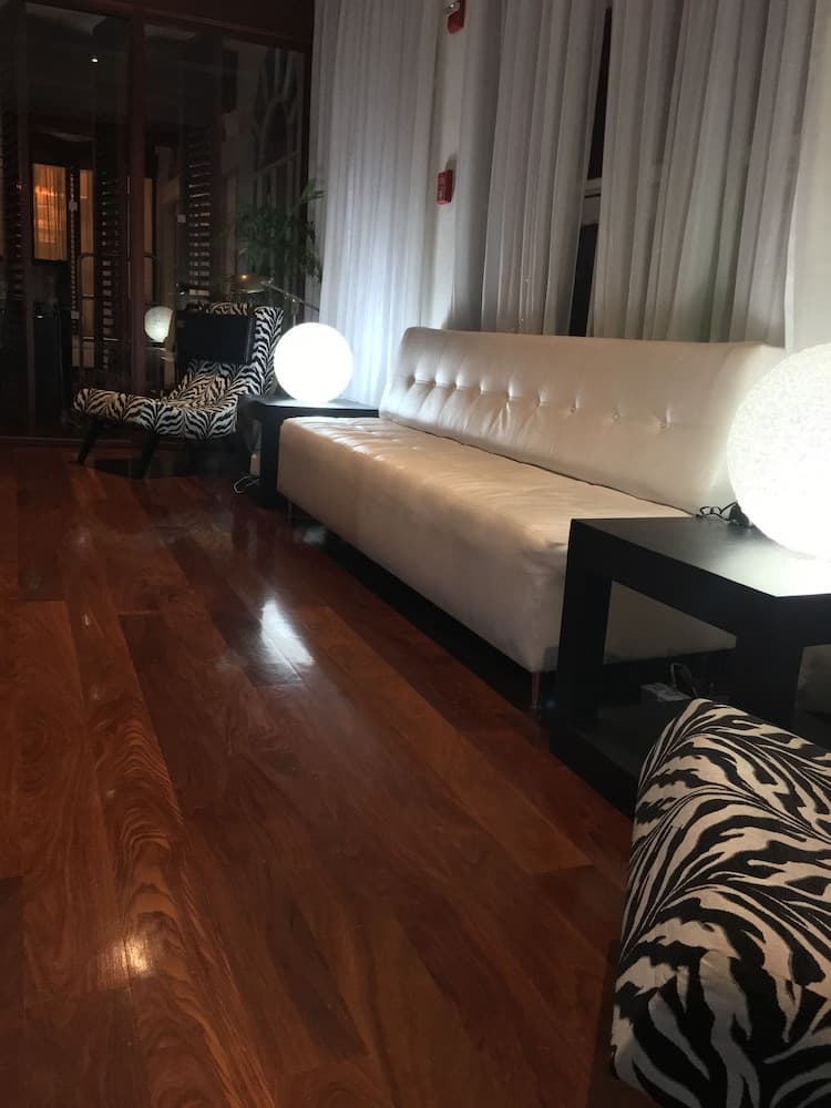 S Hotel Kingston