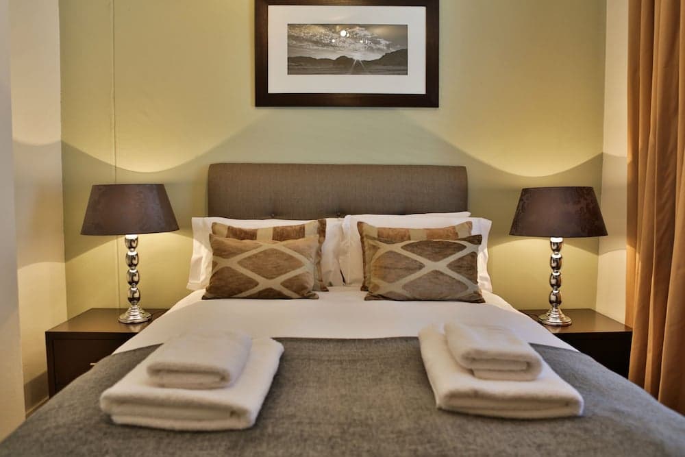 Executive Suites - Westpoint Apartments