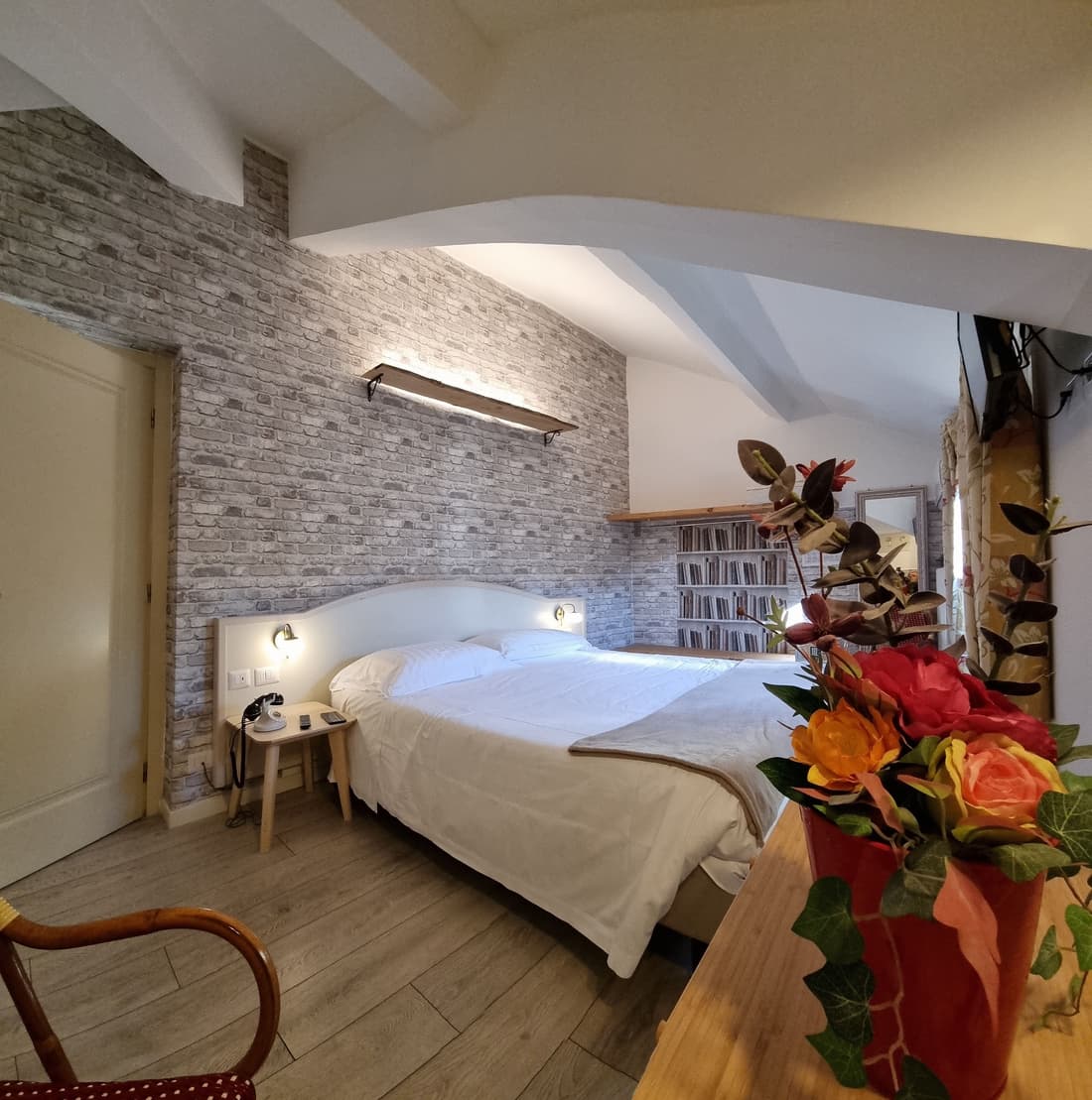 Charly Hotel