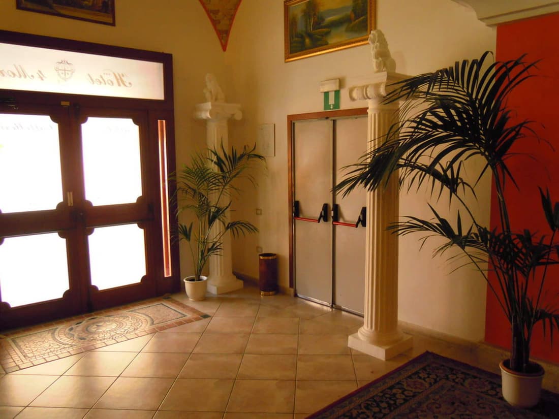 Hotel 4 Mori