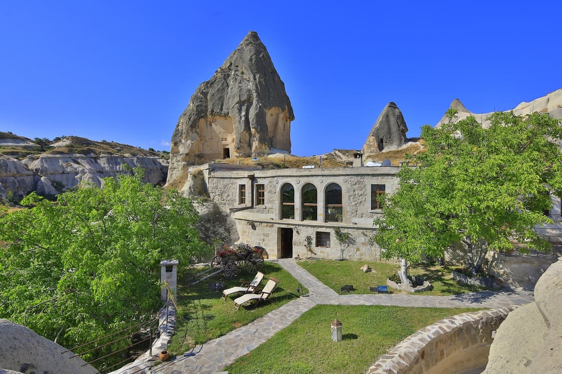 Traveller's Cave Hotel