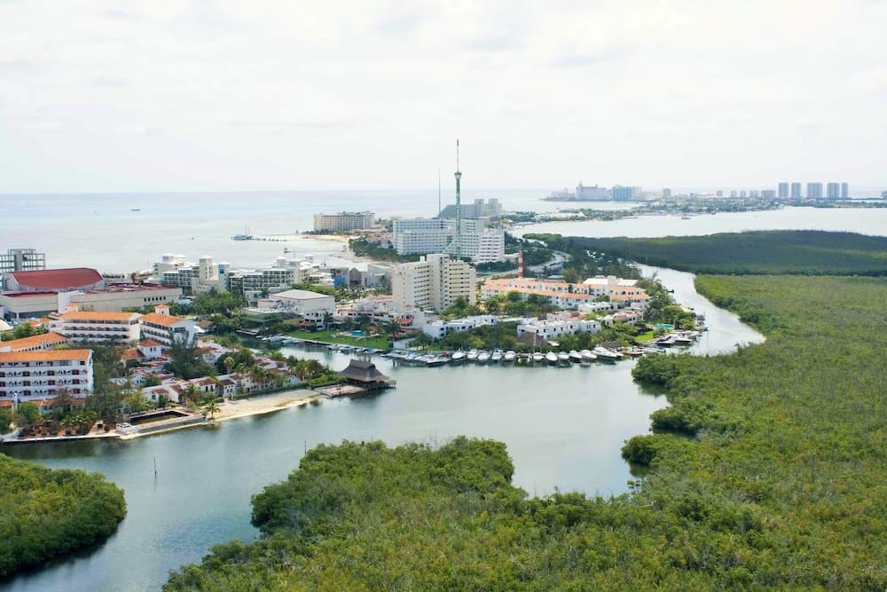 Hotel Sotavento & Yacht Club