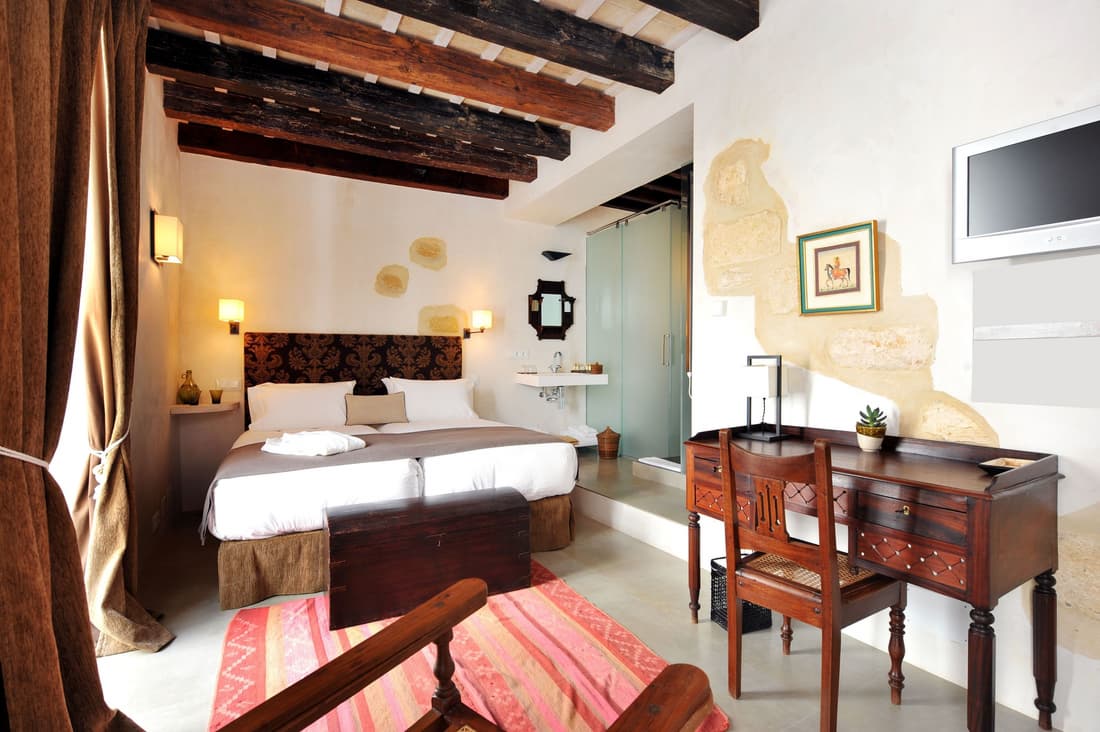 Boutique Hotel V-by Grupo Tribu