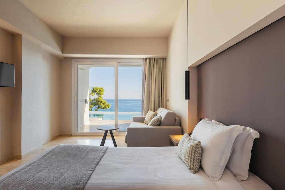 Alexandra Beach Resort & Spa