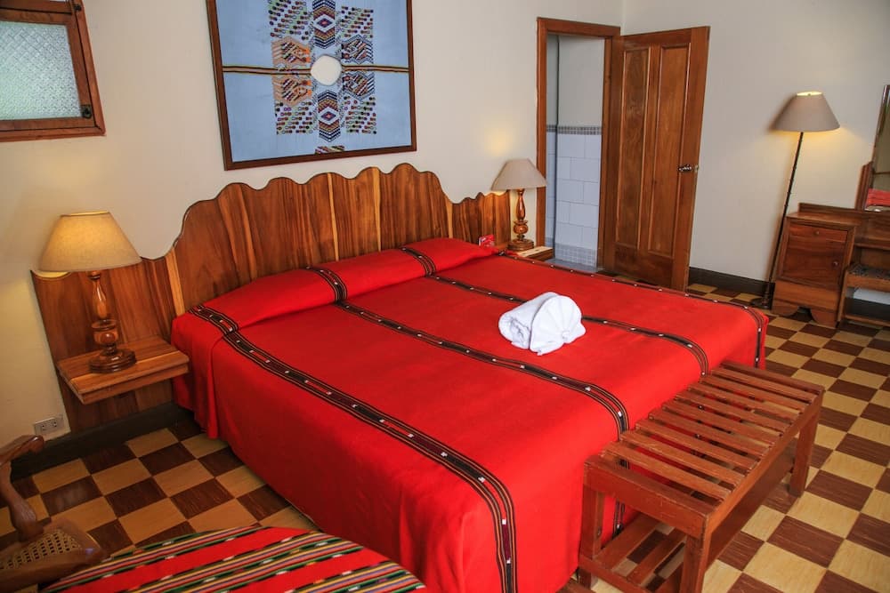 Regis Hotel & Spa