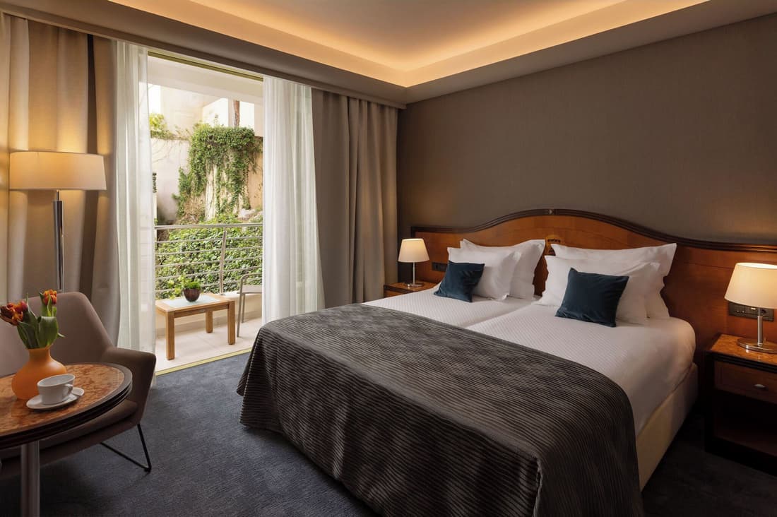 Hotel More