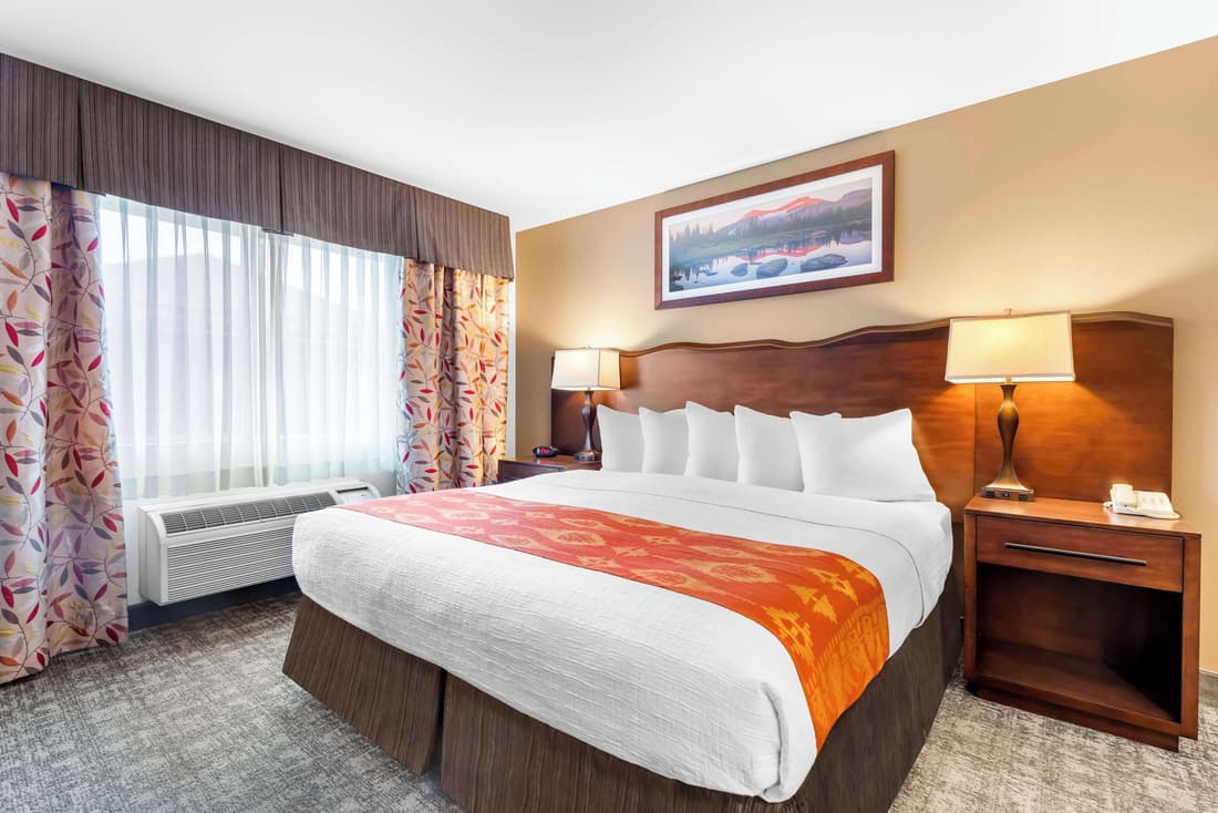 Best Western Rocky Mountain Lodge