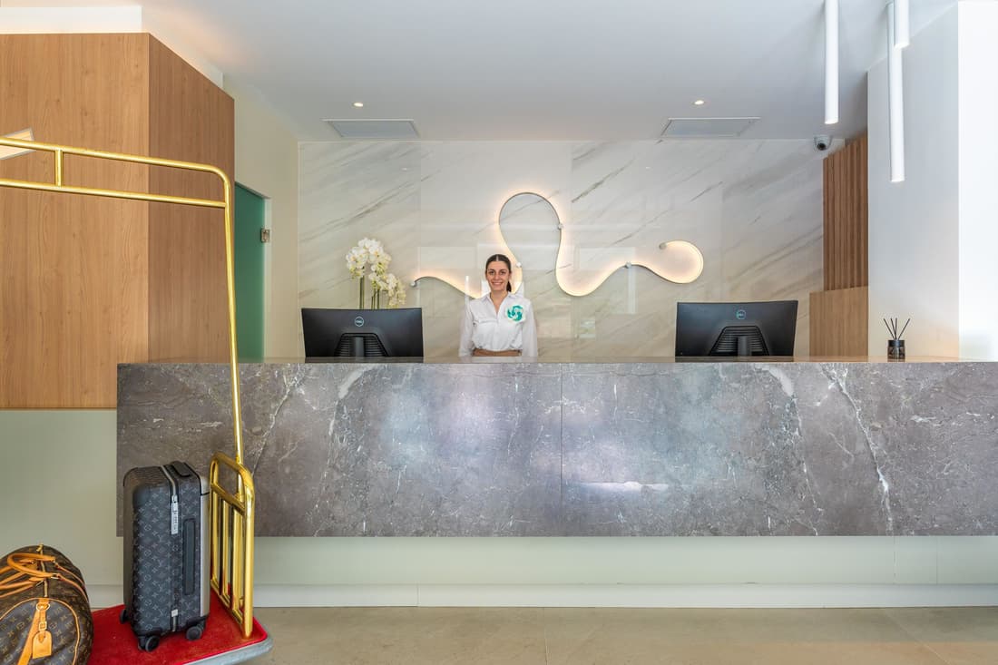 Ammon Zeus Luxury Beach Hotel