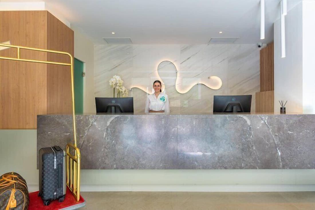 Ammon Zeus Luxury Beach Hotel