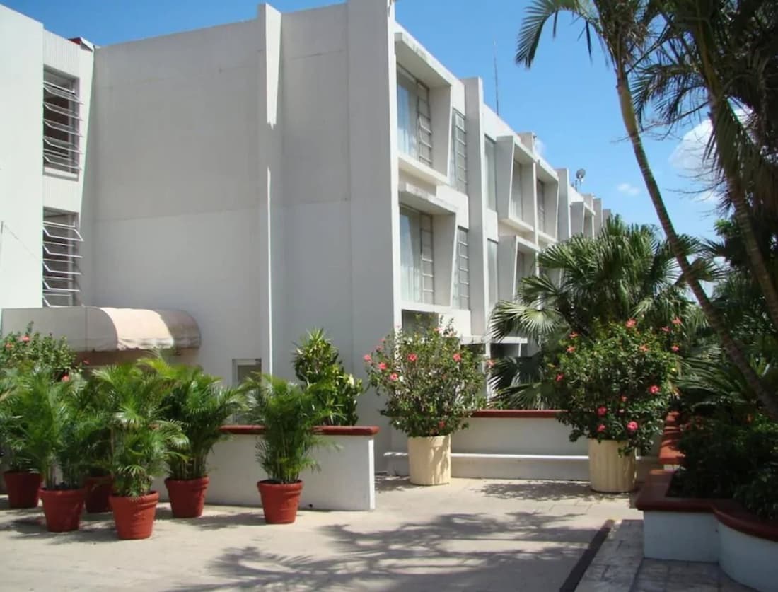 Plaza Hotel and Suites