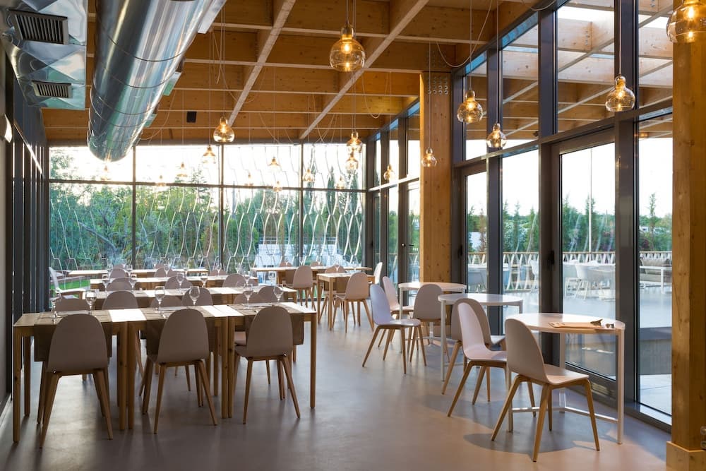 Ozadi Tavira Hotel